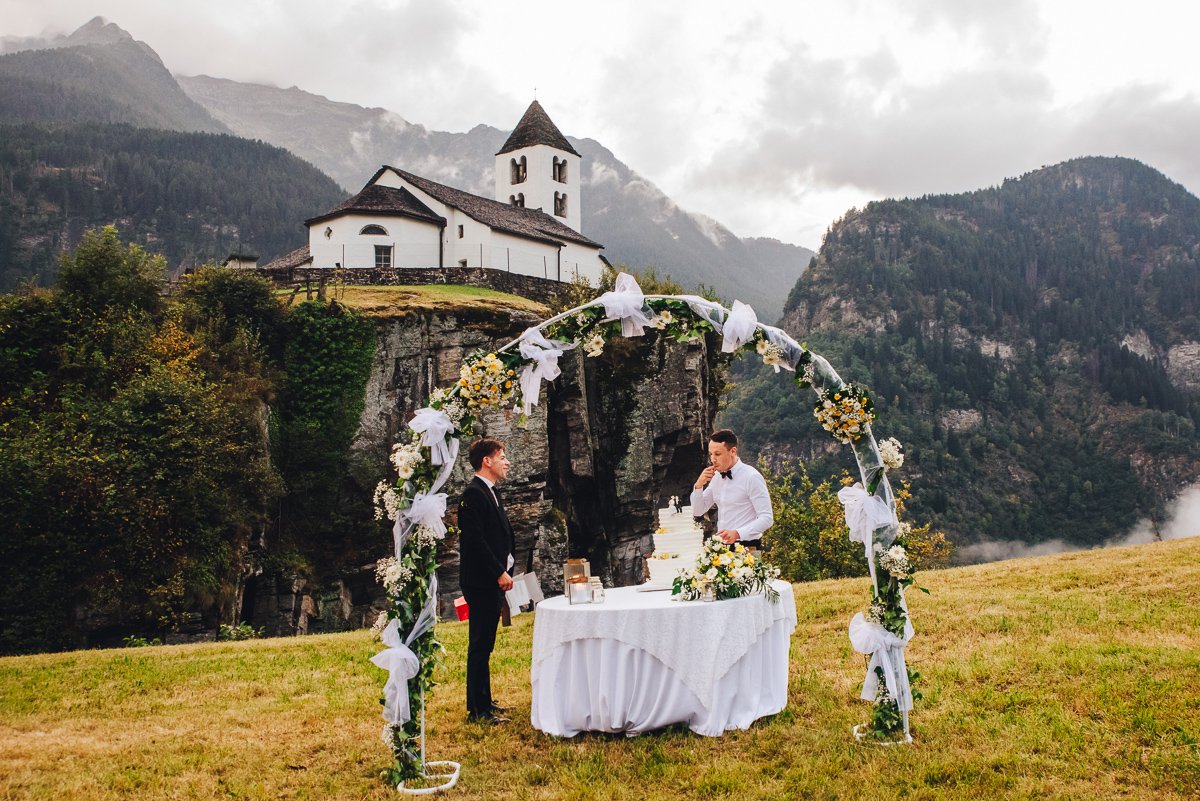 best_wedding_photographer_tessin_switzerland_calonico_faido_bellinzona_lugano