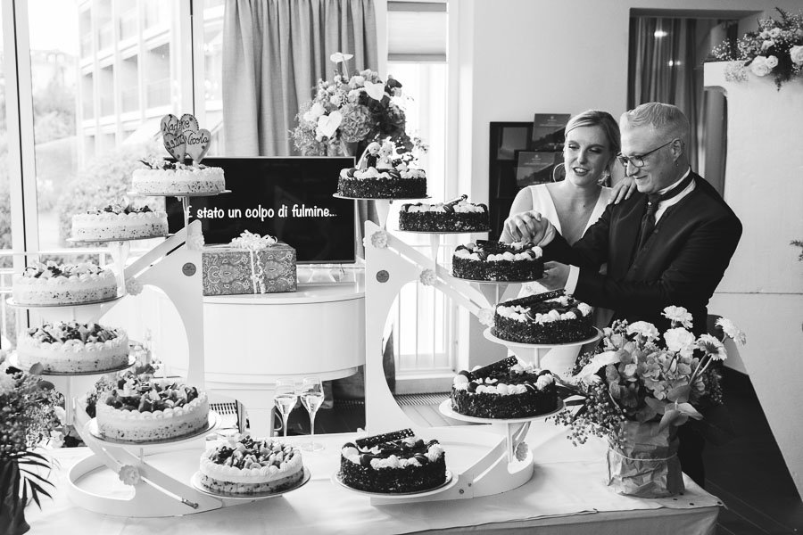 fotografo di matrimonio in stile reportage spontaneo ticino svizzera lugano mendrisio locarno lago di como lombardia