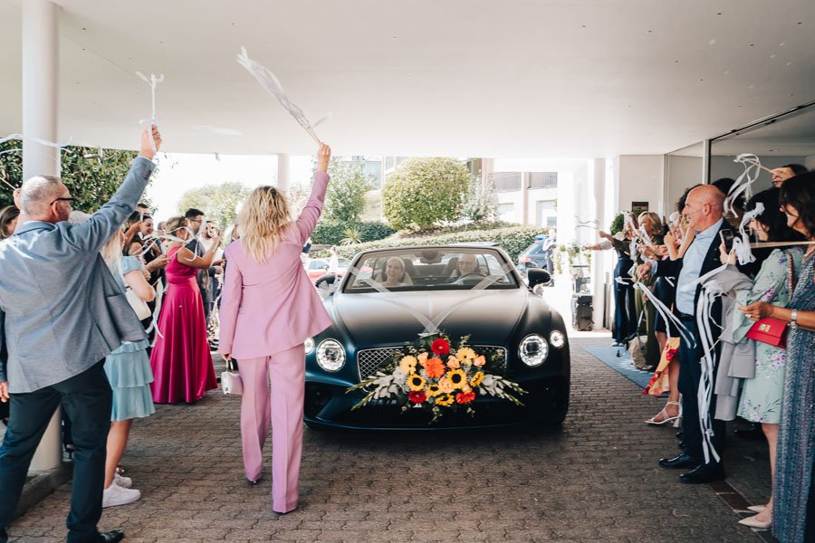 destination-wedding-in-tessin-switzerland-photographer-and-video-maker-in-reportage-style
