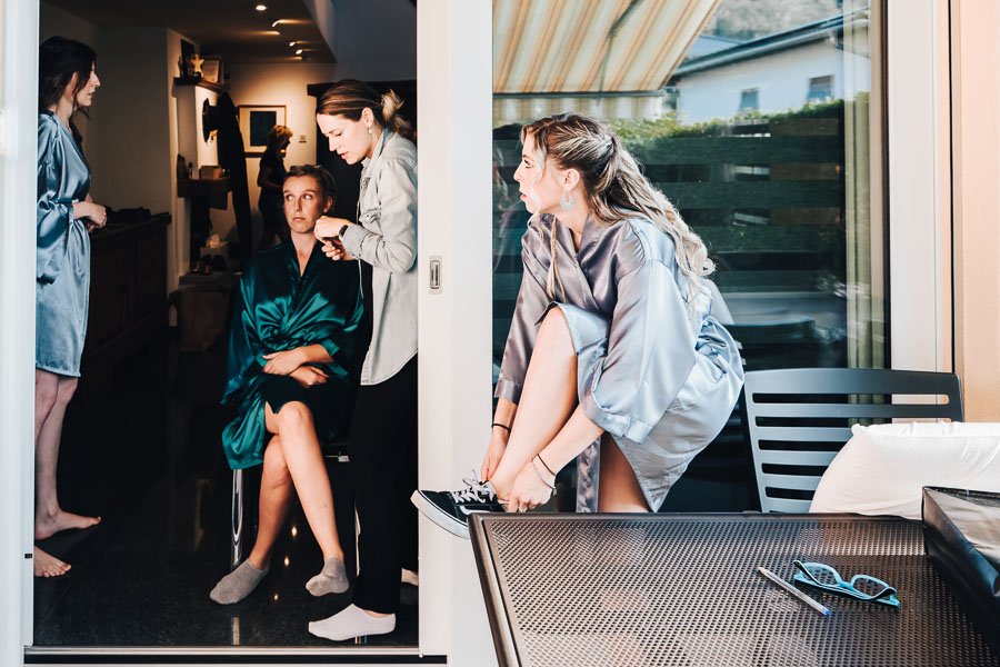 destination-wedding-in-tessin-switzerland-photographer-and-video-maker-in-reportage-style