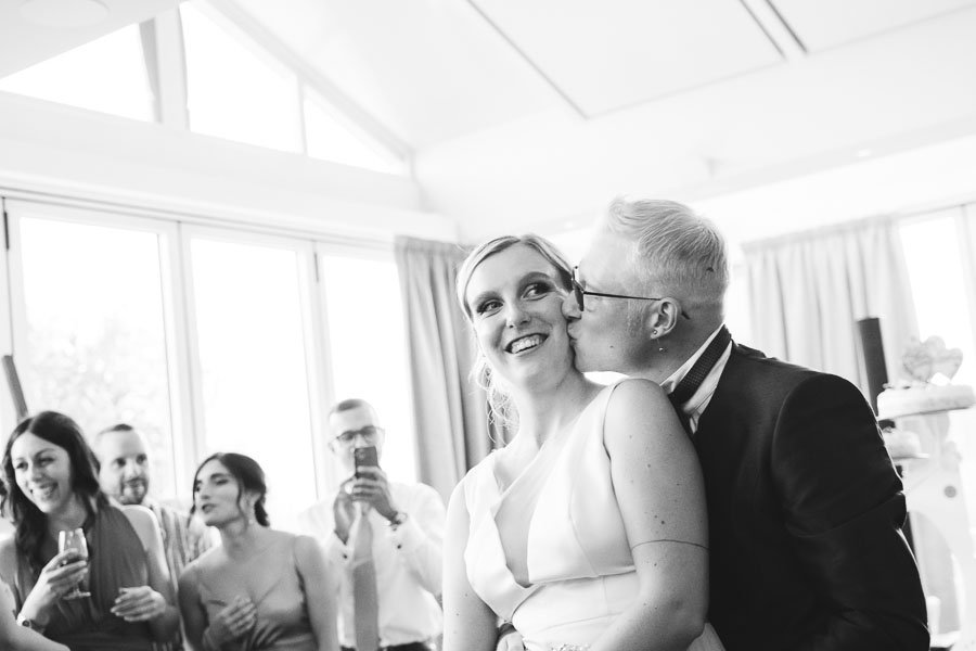 destination-wedding-in-tessin-switzerland-photographer-and-video-maker-in-reportage-style