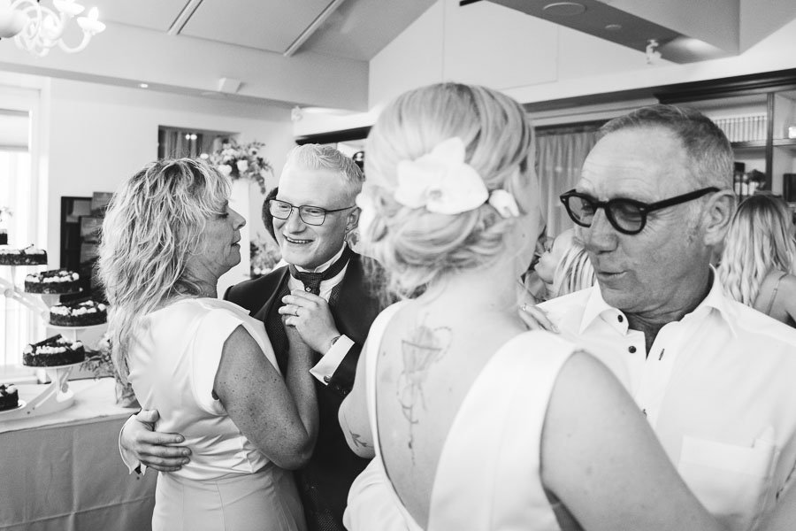 destination-wedding-in-tessin-switzerland-photographer-and-video-maker-in-reportage-style