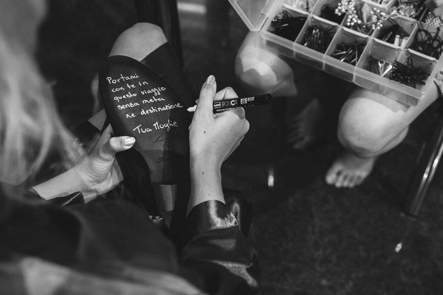 destination-wedding-in-tessin-switzerland-photographer-and-video-maker-in-reportage-style