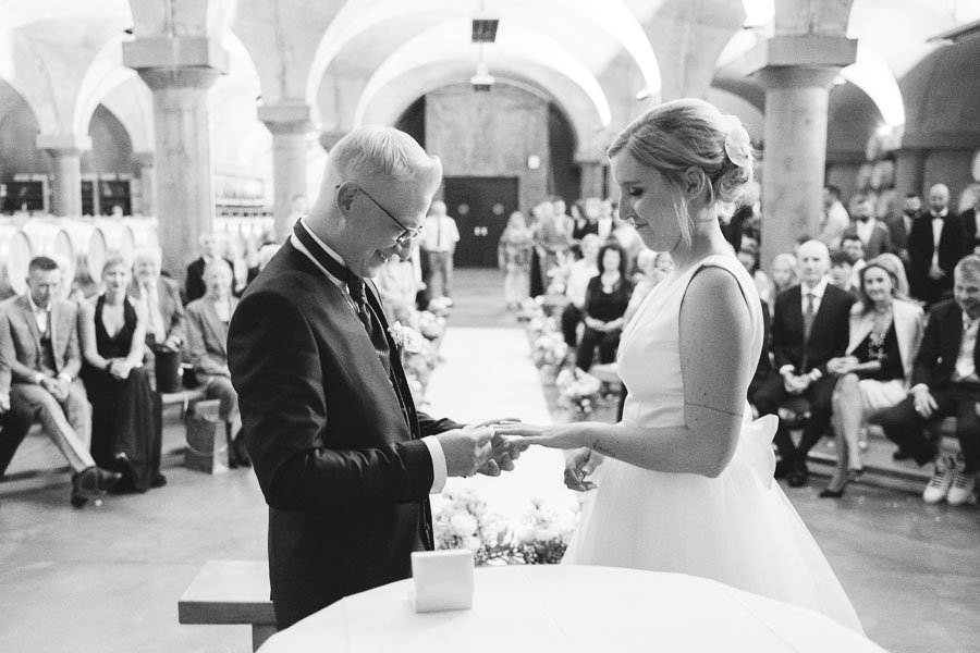 destination-wedding-in-tessin-switzerland-photographer-and-video-maker-in-reportage-style