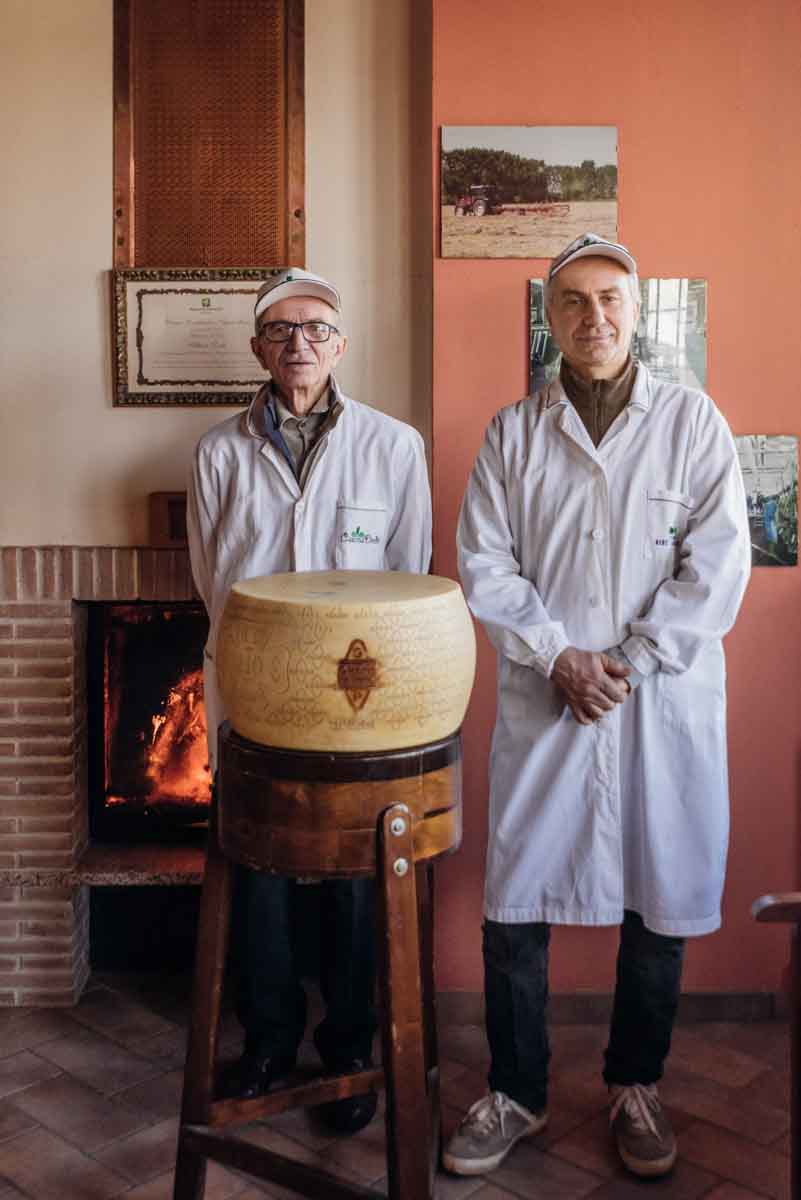 grana_padano_insieme_rivista_fotografie_caseificio_allevamento