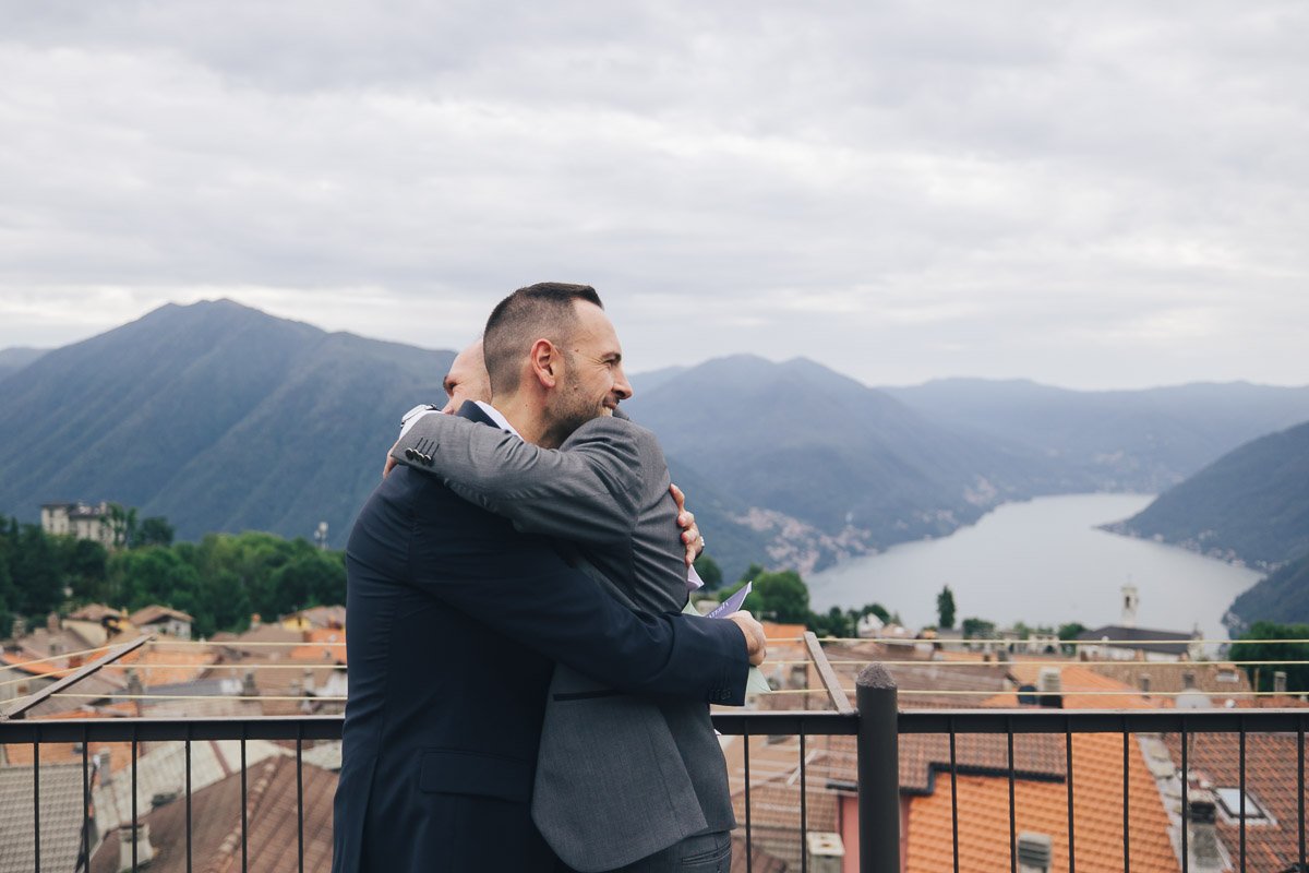 lake como local wedding photographer real reportage