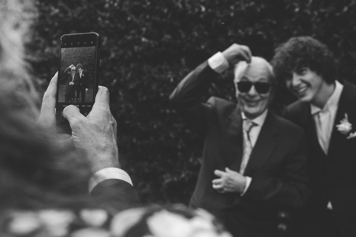 lake como local wedding photographer real reportage