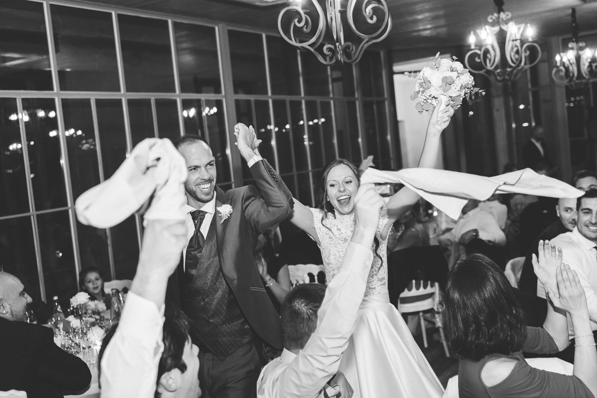 lake como local wedding photographer real reportage