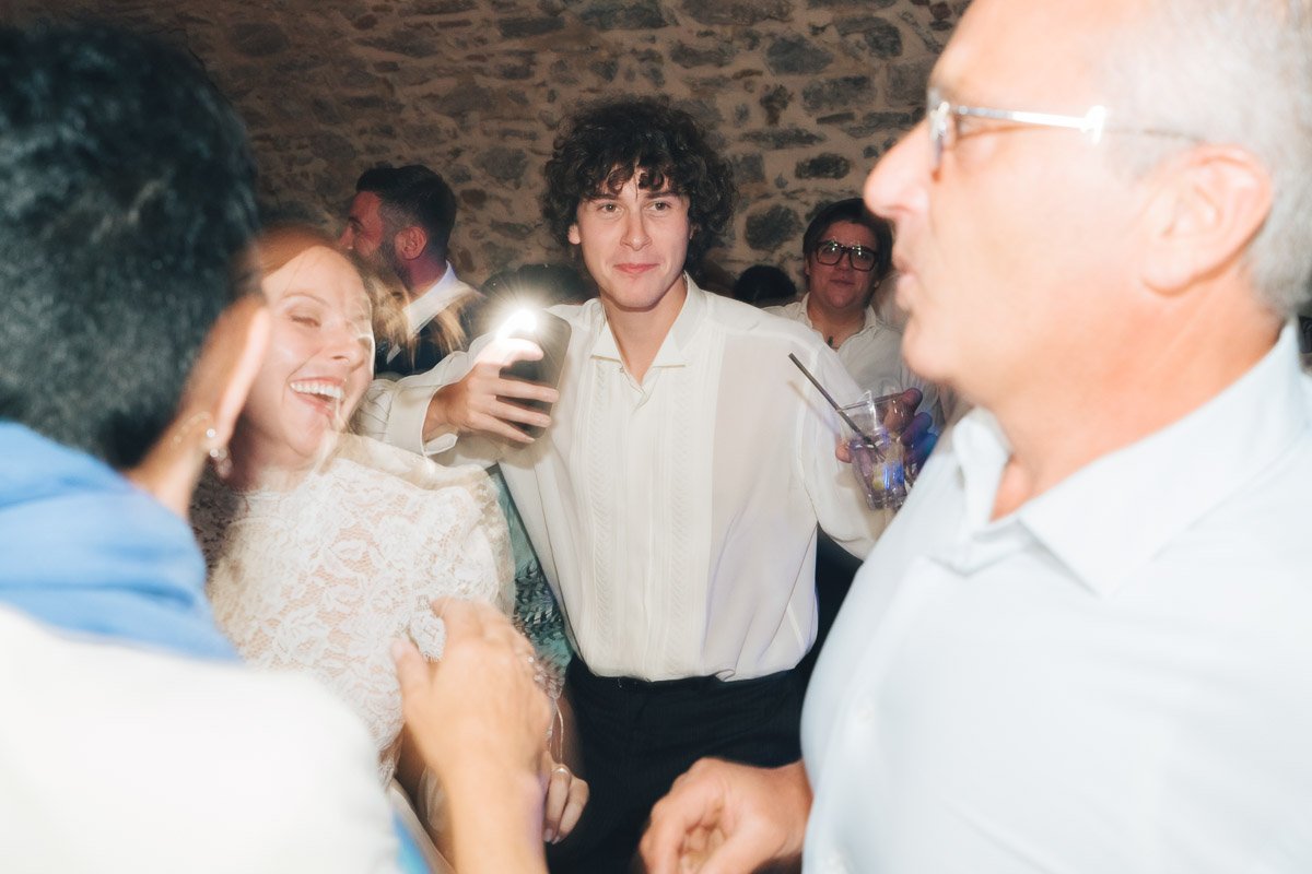 lake como local wedding photographer real reportage