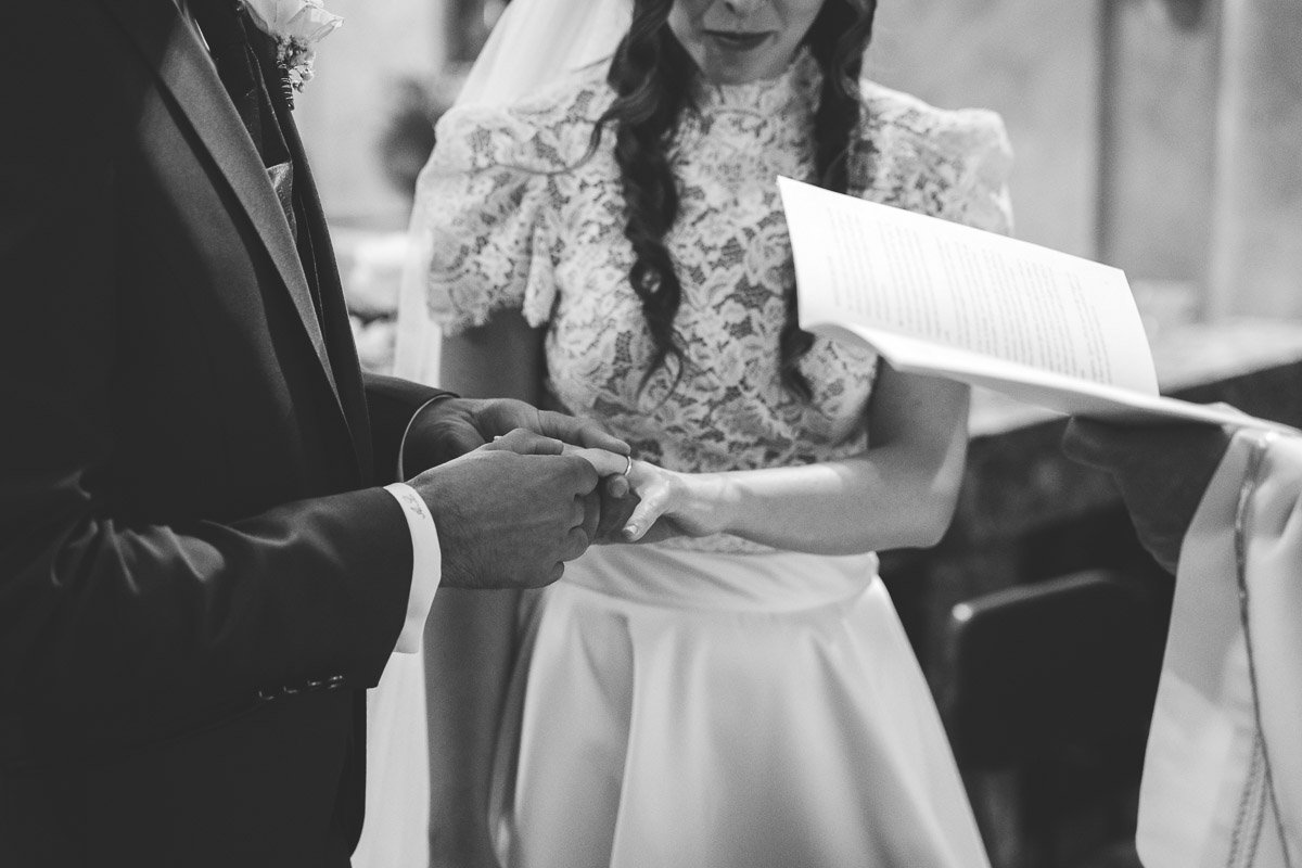 lake como local wedding photographer real reportage
