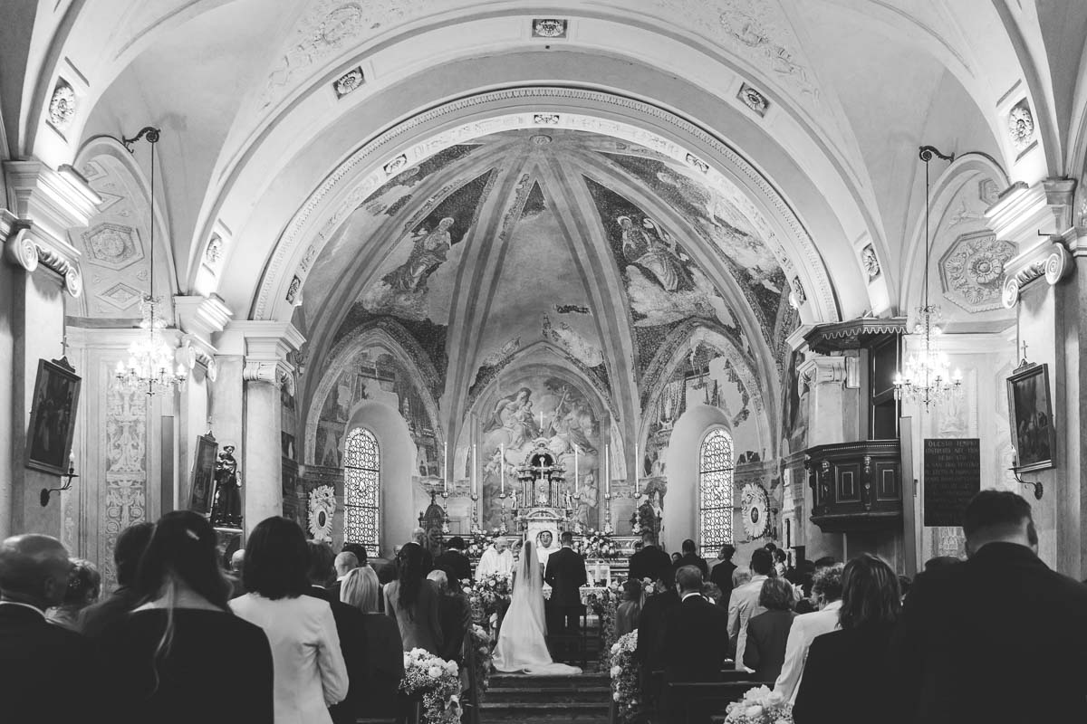 lake como local wedding photographer real reportage